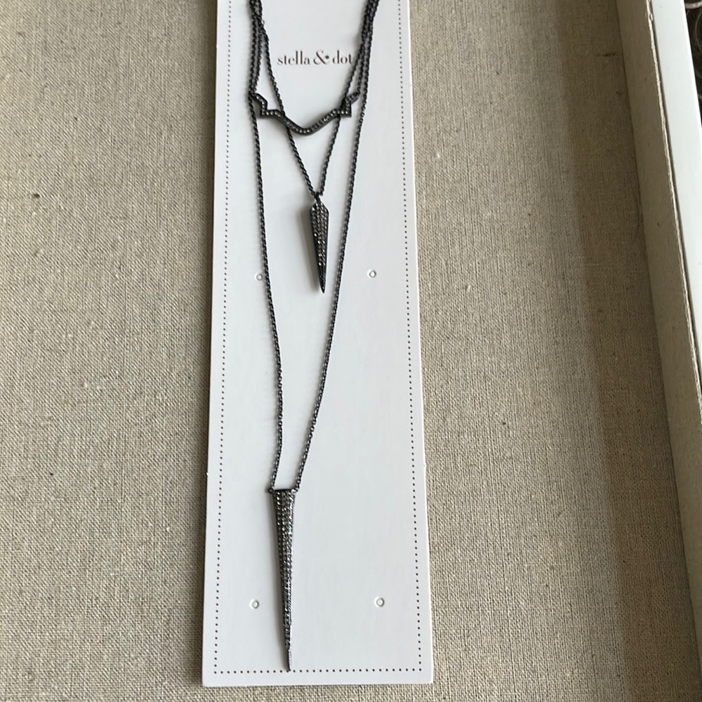 Fontaine layering necklace